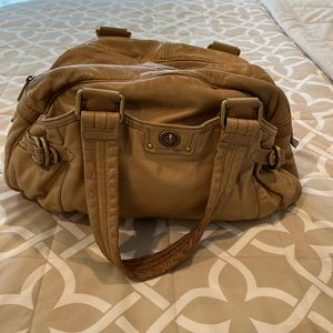 MARC BY MARC JACOBS TAN TURNLOCK CORE BOWLER BAG